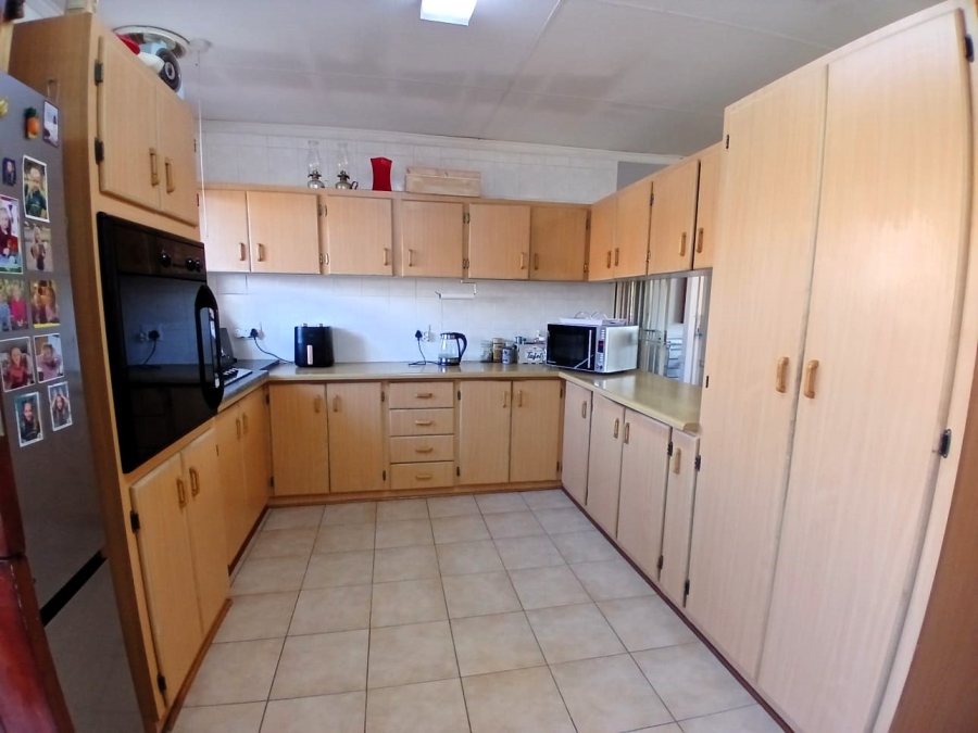 3 Bedroom Property for Sale in Uitsig Free State